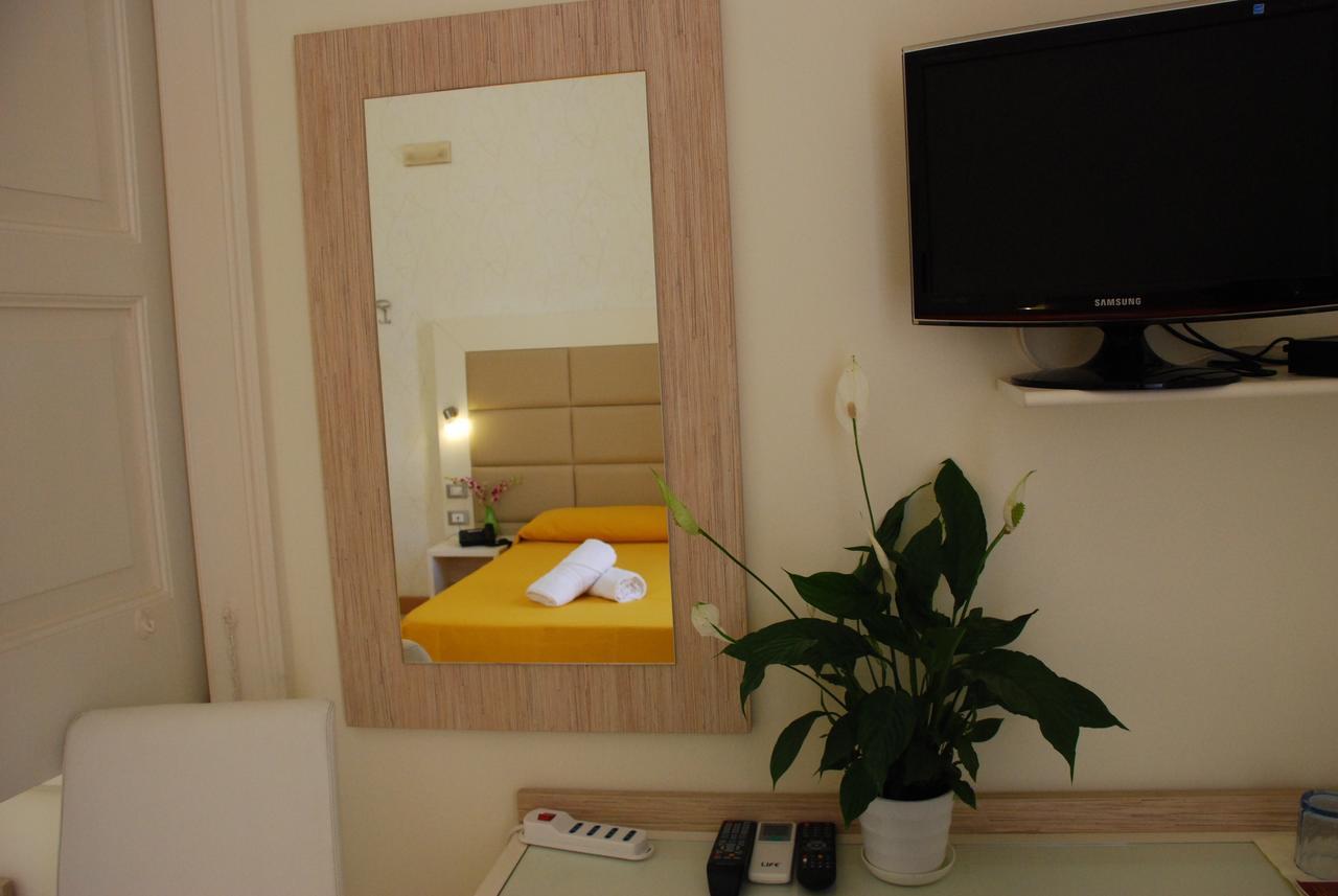 Deluxe Single Room